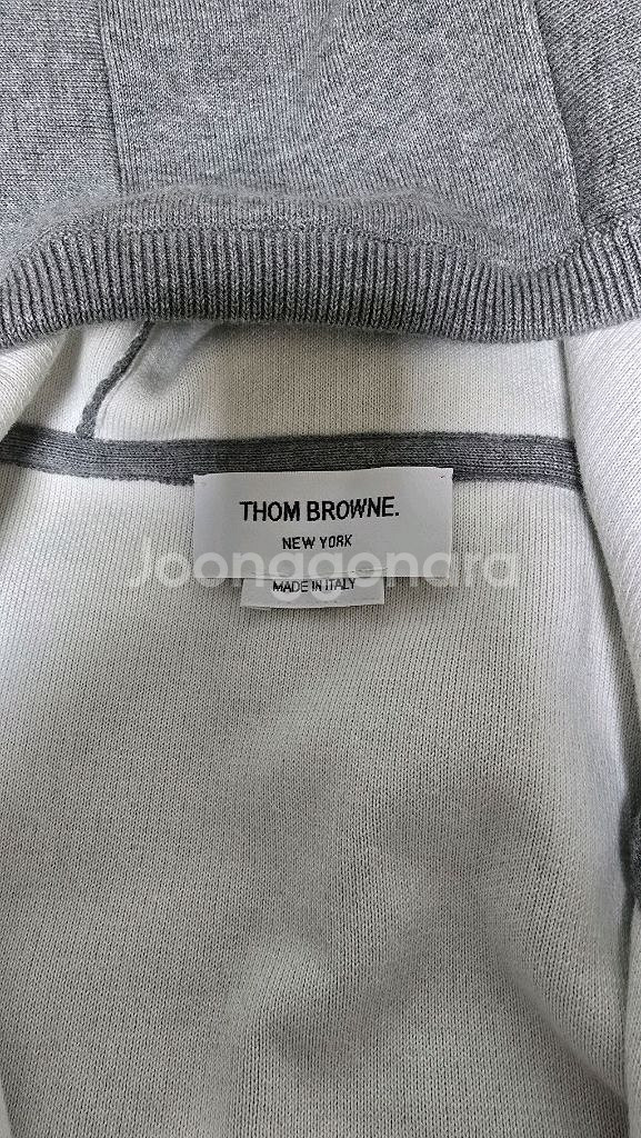 톰브라운 후드집업 자켓 팝니다.4사이즈(정품)--4