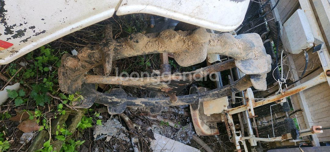 방치한 사륜 4WD 동양승용이앙기 PG63 작업기 운반차--6