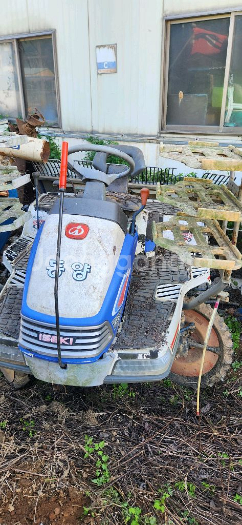 방치한 사륜 4WD 동양승용이앙기 PG63 작업기 운반차--8