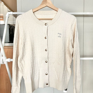 (새상품) 여성 비스코스 케이블 금장 가디건 77