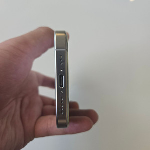 아이폰16프로 512 A급 판매합니다.