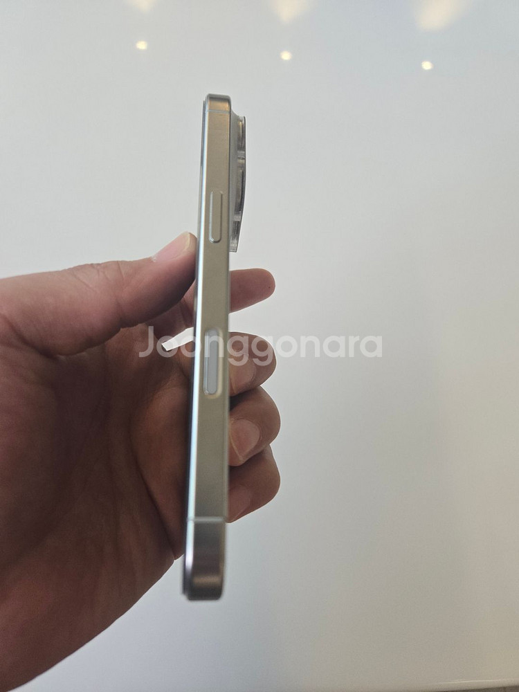 아이폰16프로 512 A급 판매합니다.--6