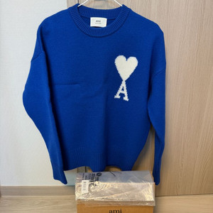 아미 인타르시아 니트