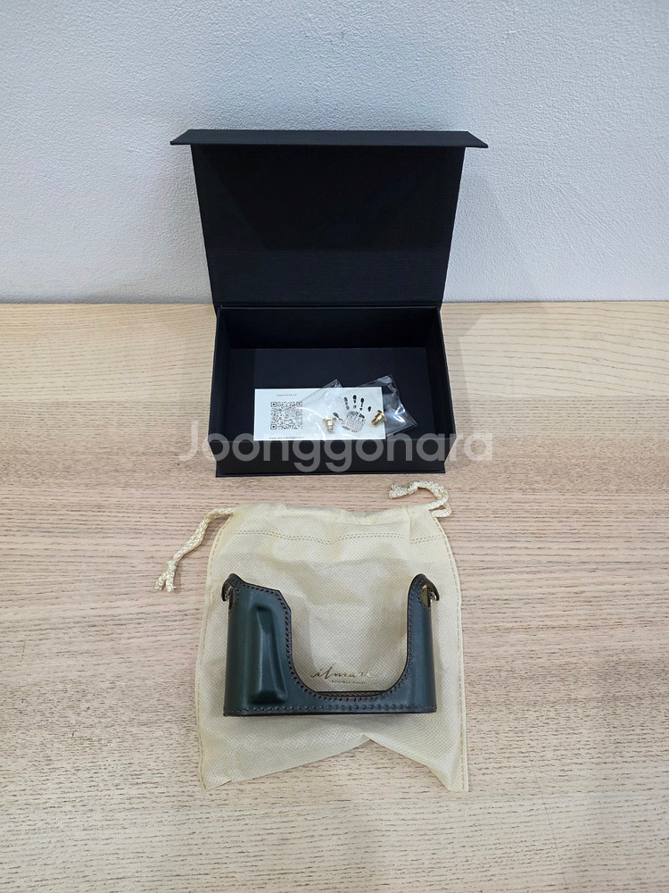일마레 라이카 Q2 가죽 케이스 판매. 새제품--0