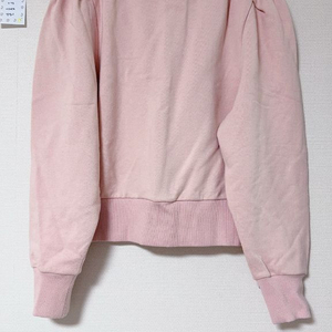 쇼트벗스터닝 퍼프 맨투맨