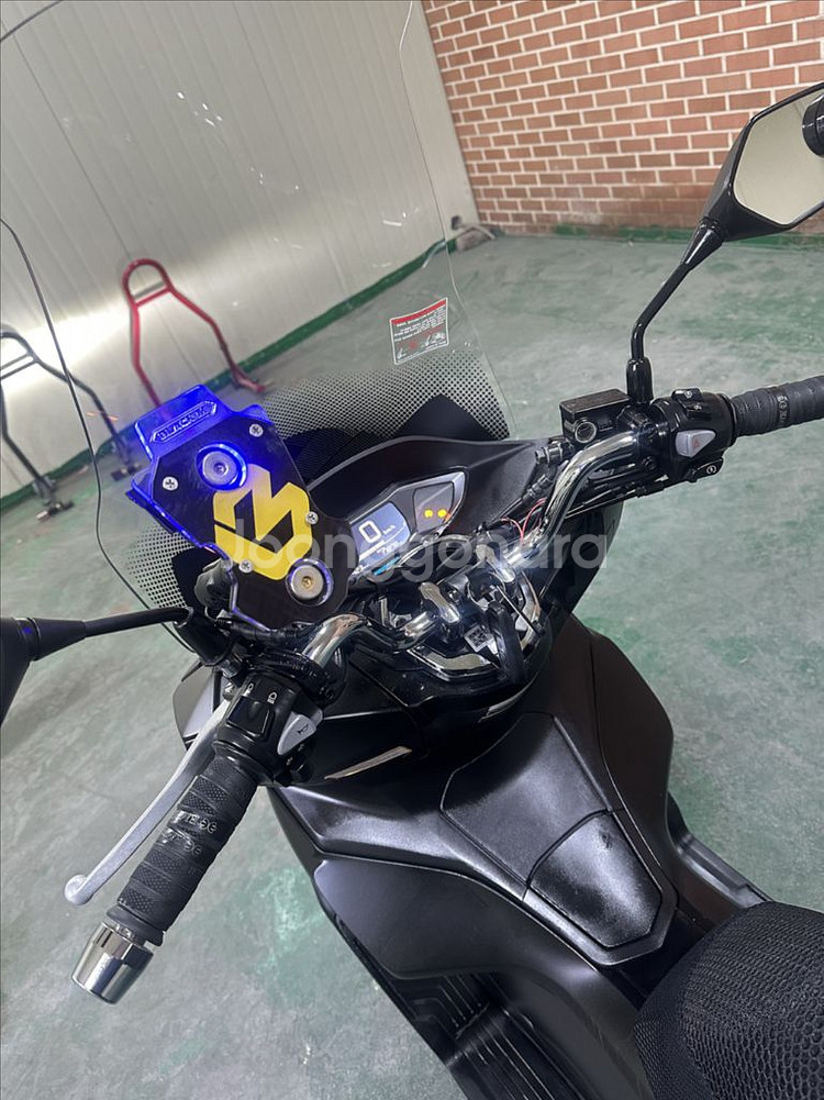 혼다 PCX125/2024년식/1만KM/셋팅o/오토바이--8