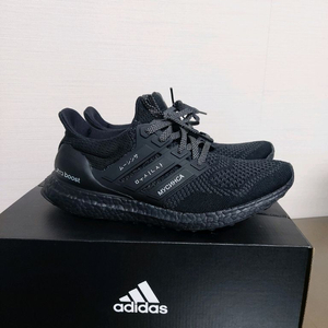 아디다스 울트라부스트 무신사한정판 265 275 새상품