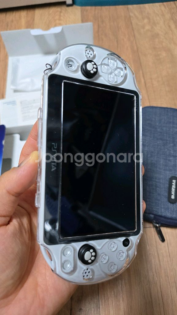 비타 2세대 글레이셔 화이트 256기가 신품급 팝니다.--4