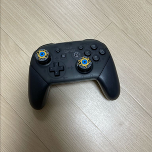 닌텐도 스위치 프로 컨트롤러 1