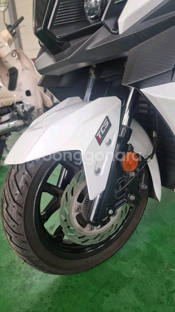 22년 sym크루심 알파300--2