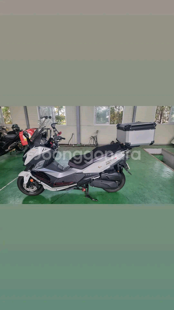 22년 sym크루심 알파300--1