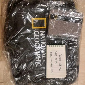 내셔널지오그래픽 백인백4종과여권지갑