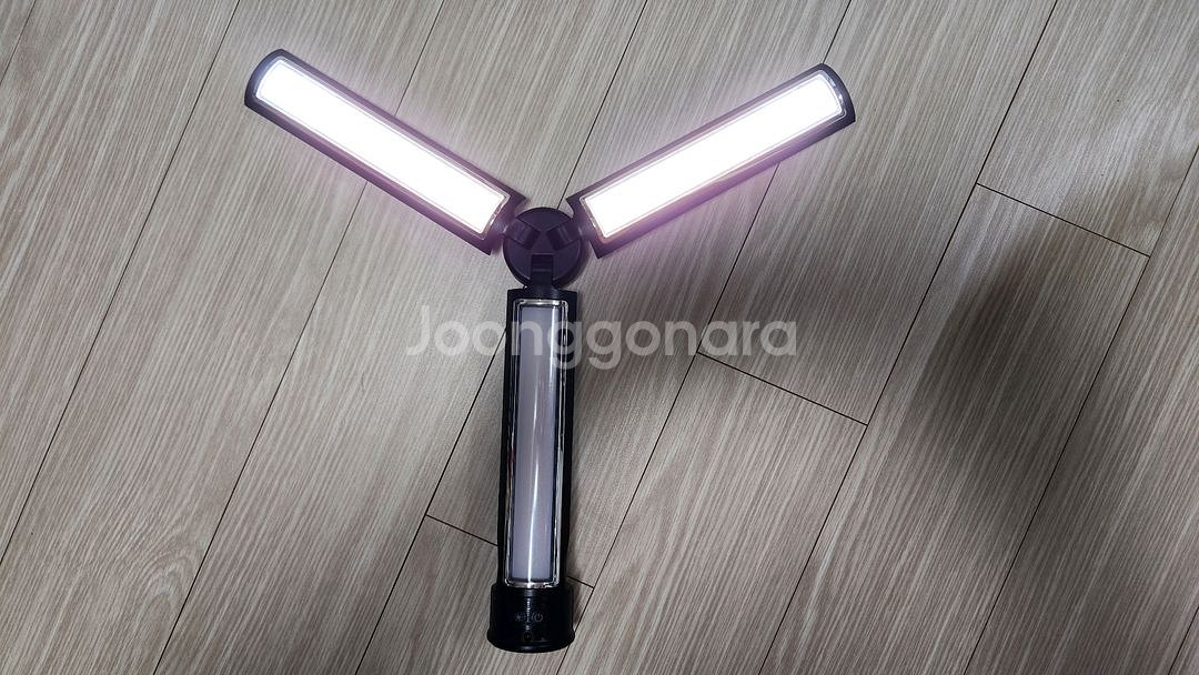 투바스 접이식 LED 램프. TBS-AB502--3