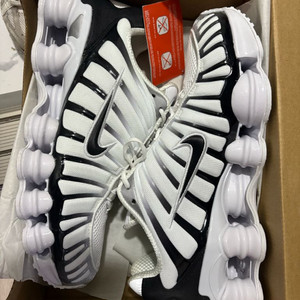 나이키 샥스 TL280