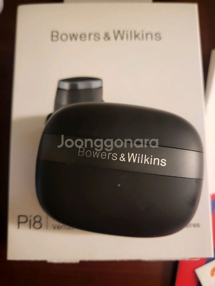Bowers & Wilkins Pi8 무선 이어폰--0