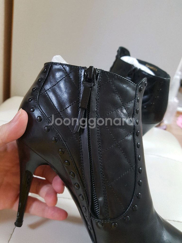 버버리 정품 앵클(2회착용--3