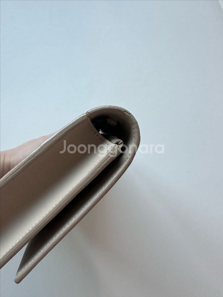 생로랑 케이트 테슬월렛 베이지--4