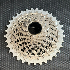 스램 레드 E1 10-33T 스프라켓