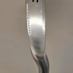 v300 9세대 4번아이언 커버포함 상태좋습니다.