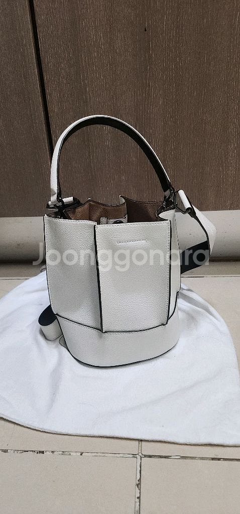 루에브르 삭드루미에르 버킷백 각각--4