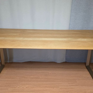 카레클린트 화이트오크 알루퍼스 테이블 1900