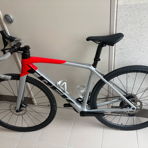 24년식 트렉 에몬다 sl6 52사이즈