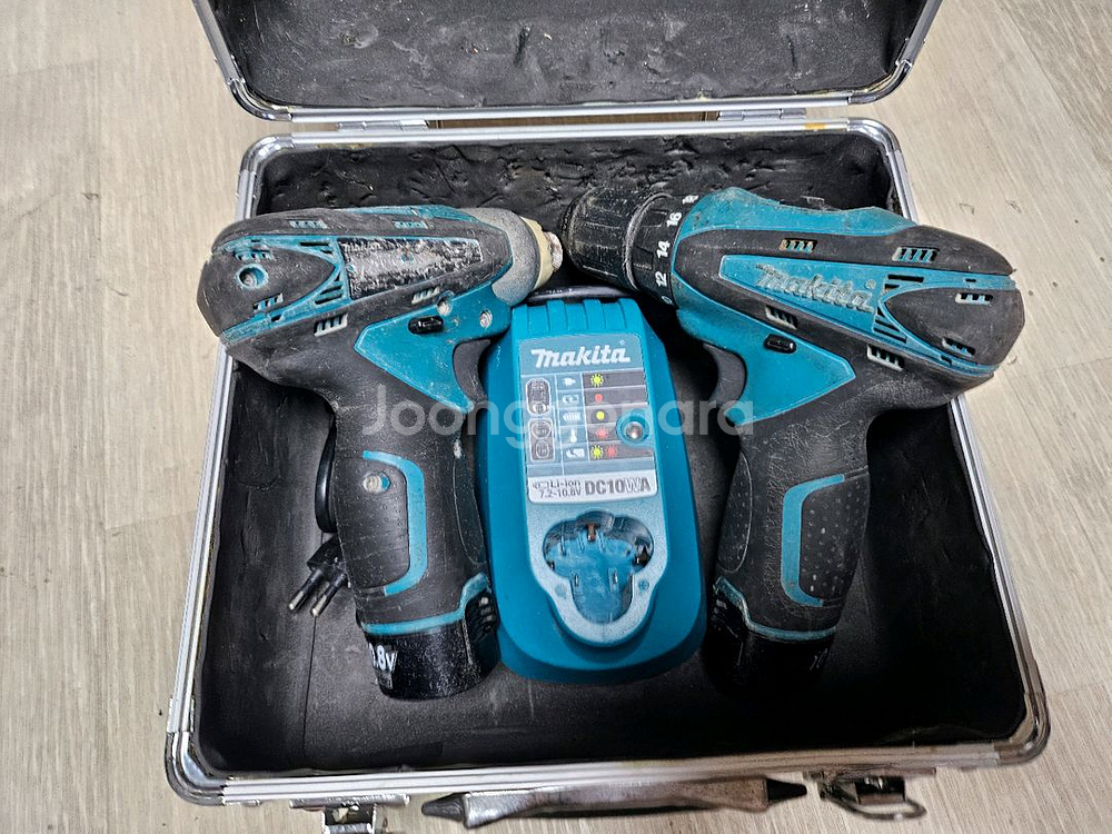 마끼다 10.8V 충전 드릴 콤보 (스크류, 임팩) 세--0