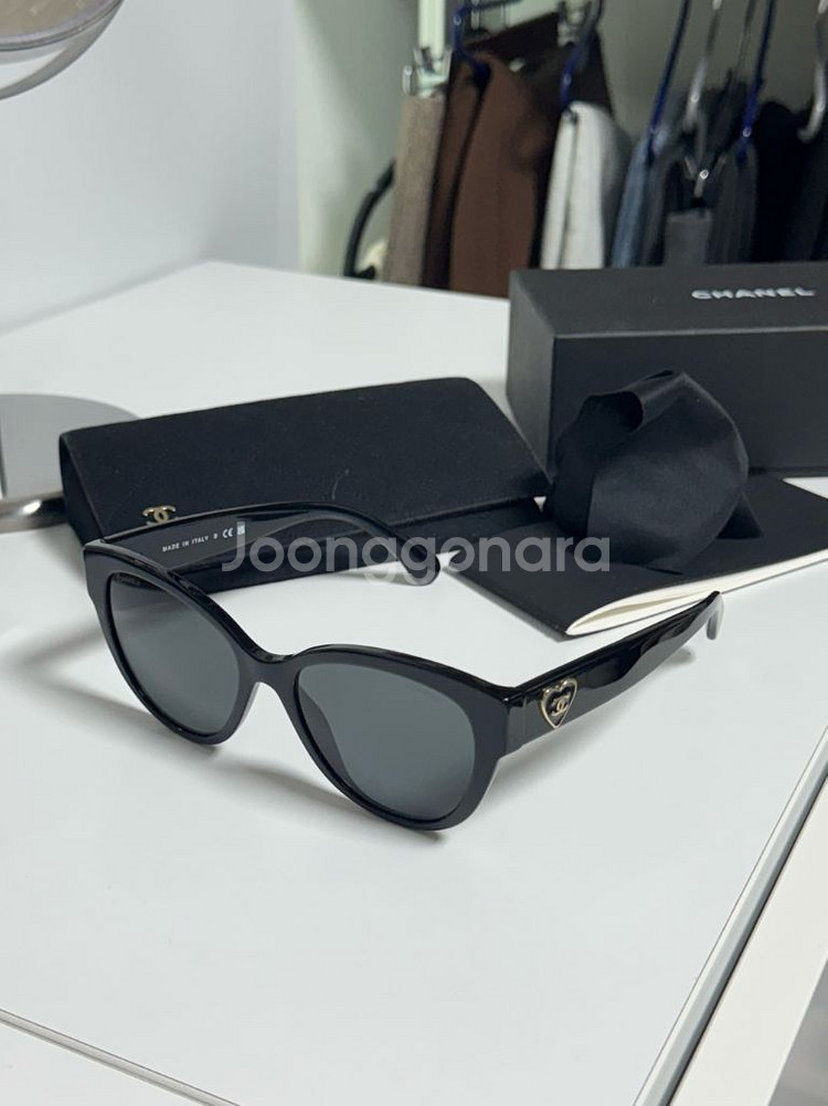 샤넬 선글라스 ch5477 하트 라운드 버터플라이--1