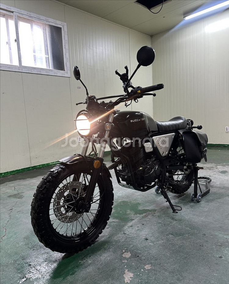 부캐너125/2020년식/1만KM/입문용/오토바이--1