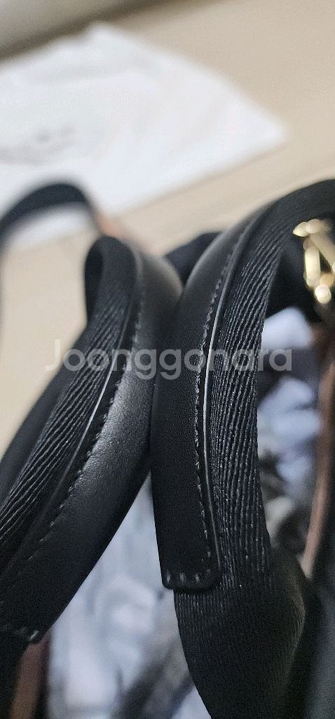 프리마클라쎄 플러피 패딩 토드백--4