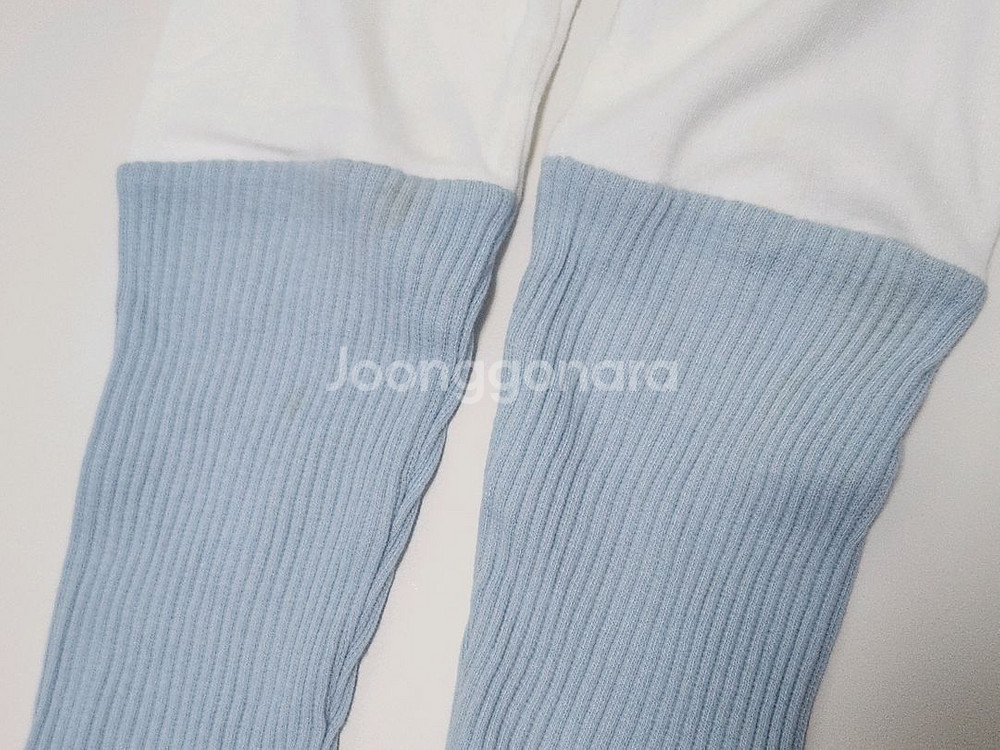 우이동금손/ 상하의 세트 / X라지 / 각 각6000원--2