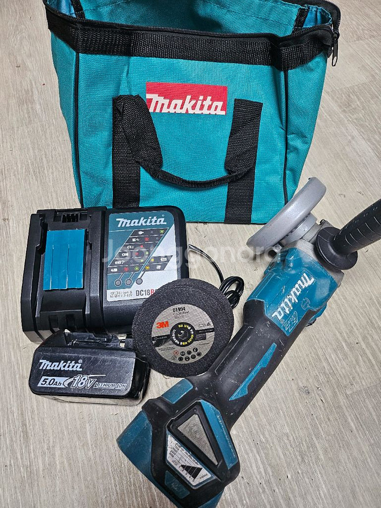 마끼다 충전 브러쉬리스 그라인더 (속도 조절)--0