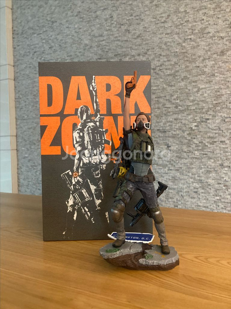 더 디비전2 다크존 콜렉터즈 피규어 택포--0