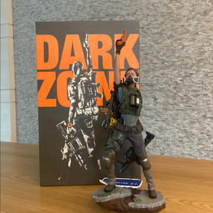 더 디비전2 다크존 콜렉터즈 피규어 택포