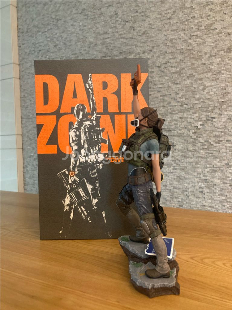 더 디비전2 다크존 콜렉터즈 피규어 택포--3
