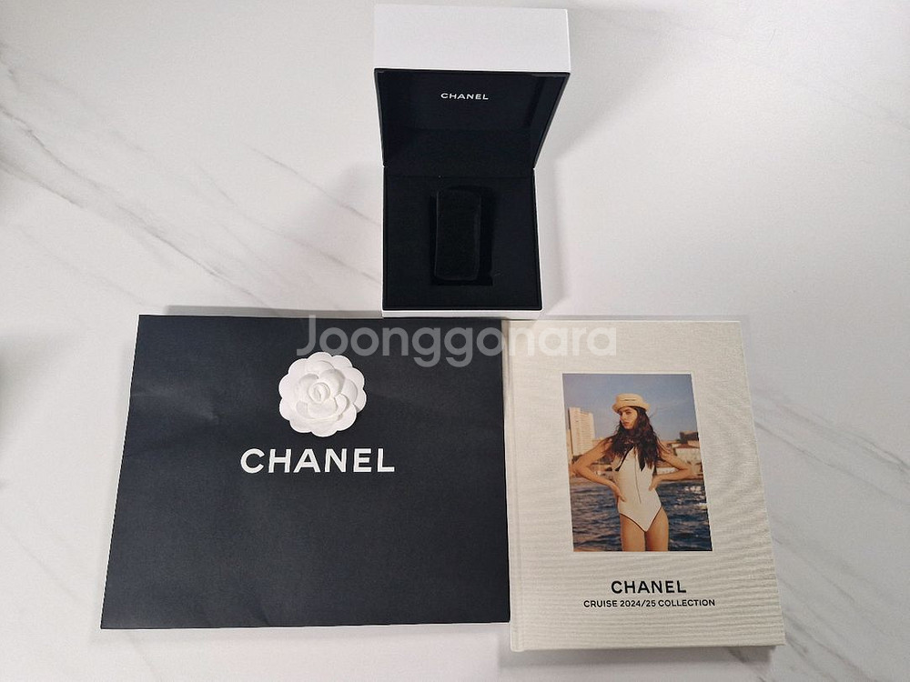 샤넬 코코크러쉬 시계케이스 박스 쇼핑백팝니다--0