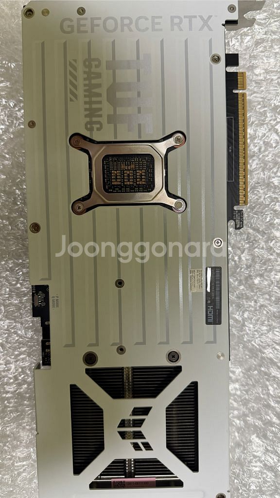 Asus tuf gaming화이트 5070ti 단순개봉--4