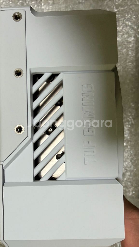 Asus tuf gaming화이트 5070ti 단순개봉--7
