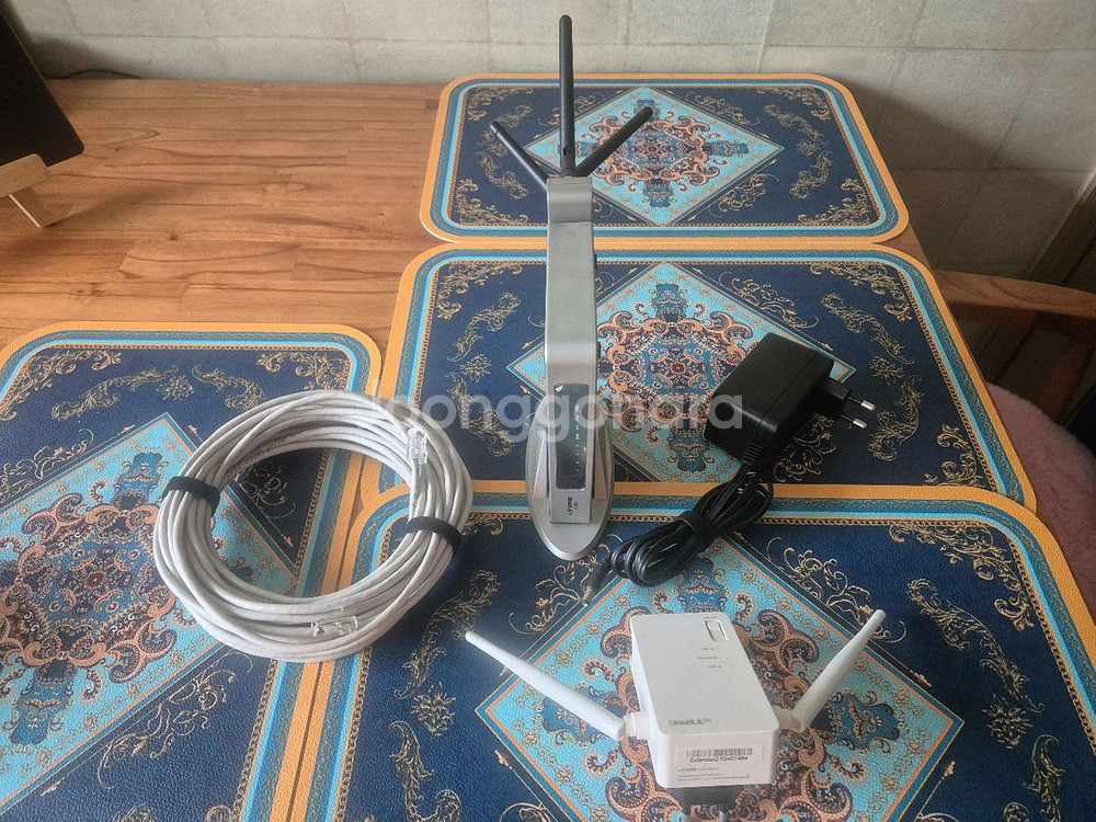 iptime 공유기 +증폭기 +10m랜선 팝니다--0