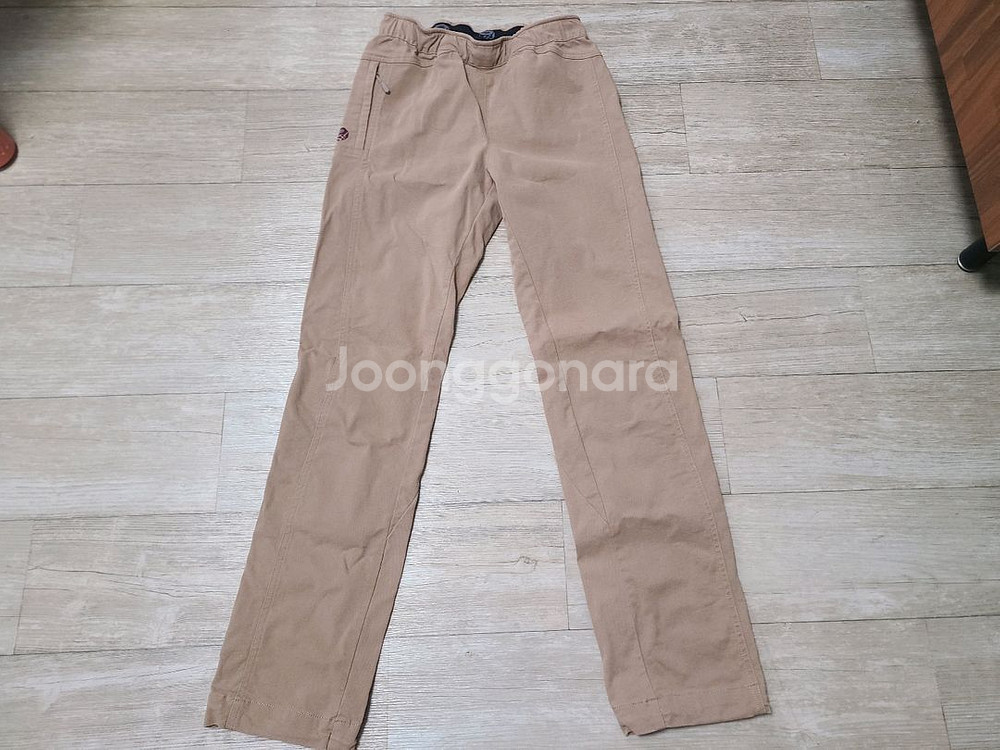 마운틴 하드웨어 여성 등산바지 팝니다.--0