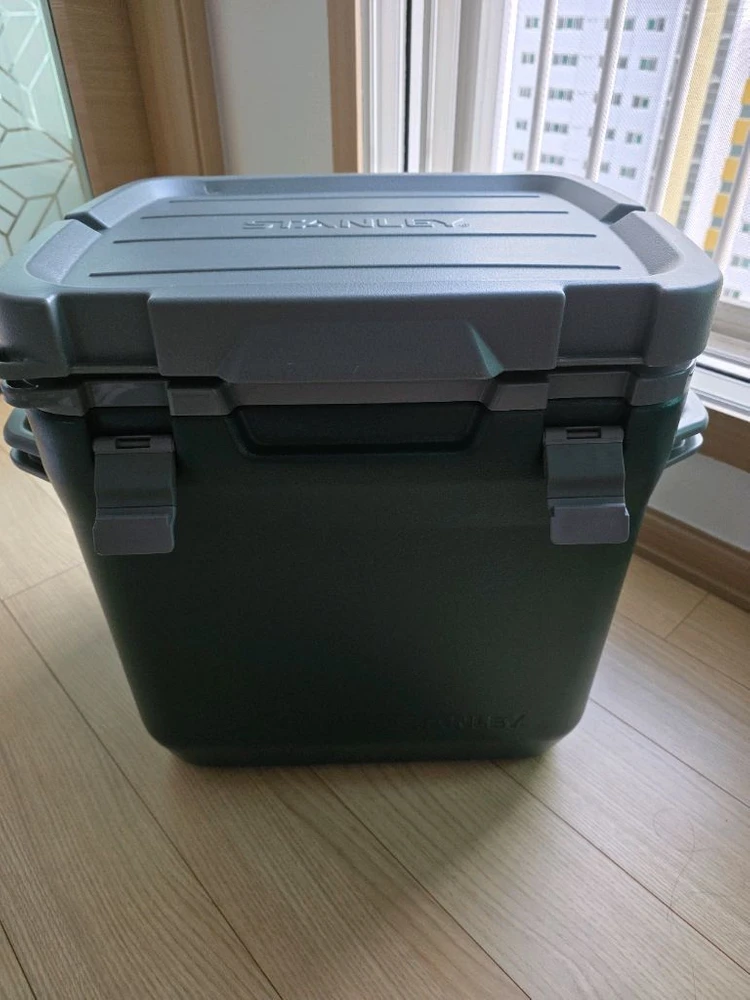 스탠리 아이스박스 28L 이미지
