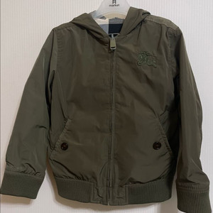 버버리 양면점퍼 6y