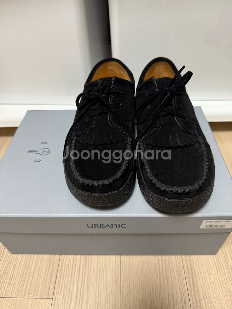 가격내림urbanic30 얼바닉30 러스틱 모카신 블랙 240--1
