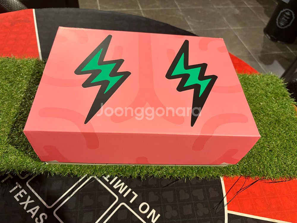 [새상품]조던2X제이발빈 반값이하(275)--9