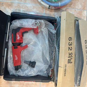 밀워키 스크류건