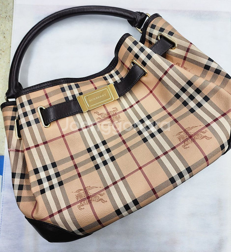 버버리 도트백 가방--0