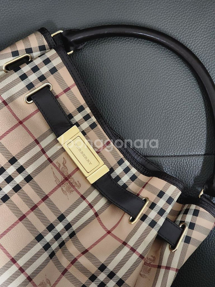 버버리 도트백 가방--2