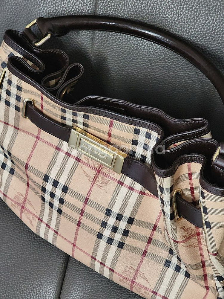 버버리 도트백 가방--3