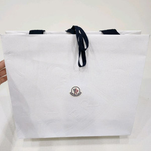 몽클레어 여자 자켓 택달린 새제품 40사이즈