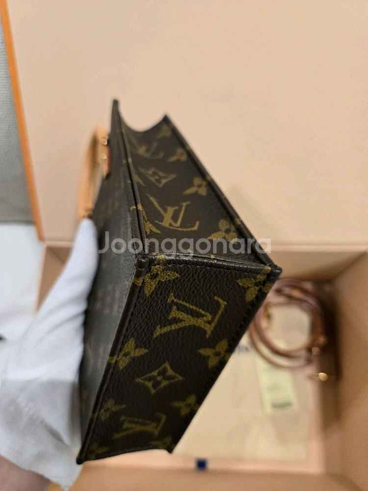 루이비통 쁘띠삭플라--4